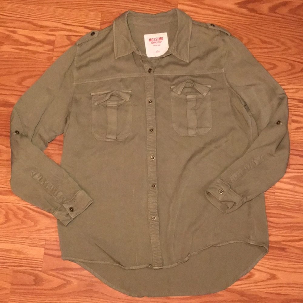 Military-inspired green chambray high low Mossimo